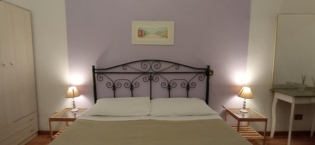 Onlyrooms III - Piazza Jenne Κάλιαρι Εξωτερικό φωτογραφία