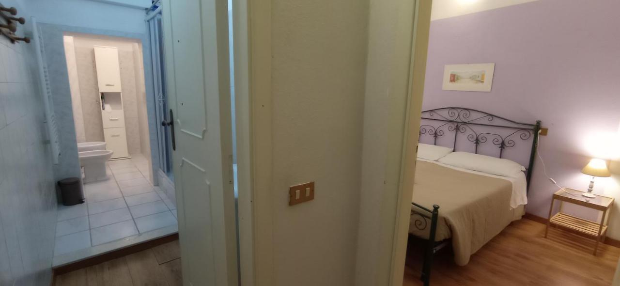 Onlyrooms III - Piazza Jenne Κάλιαρι Εξωτερικό φωτογραφία