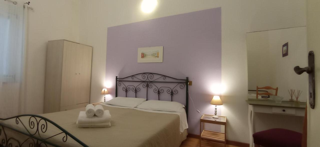 Onlyrooms III - Piazza Jenne Κάλιαρι Εξωτερικό φωτογραφία