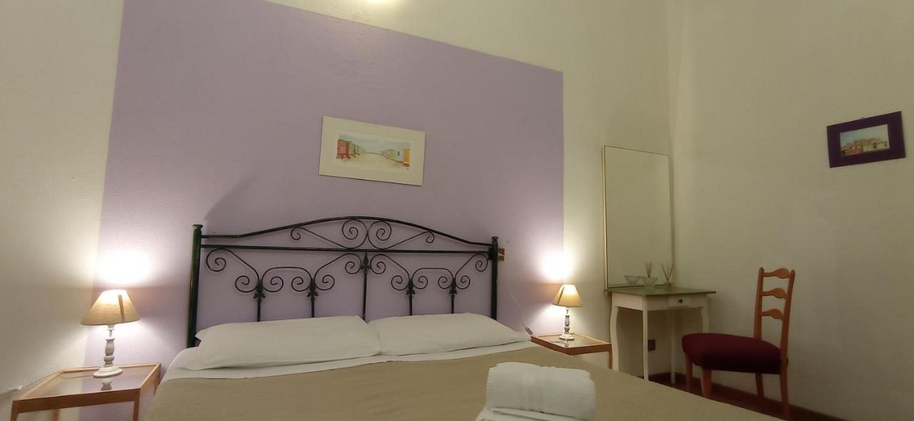 Onlyrooms III - Piazza Jenne Κάλιαρι Εξωτερικό φωτογραφία