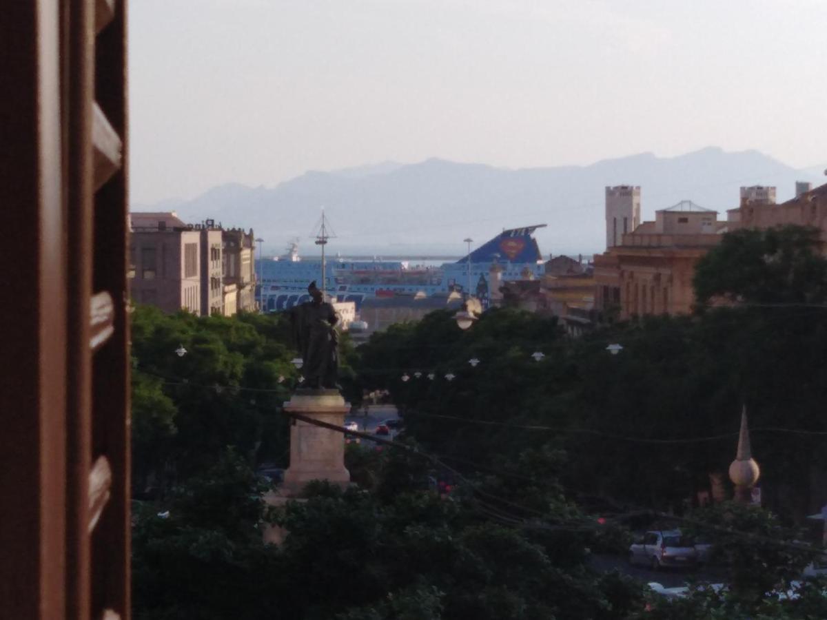 Onlyrooms III - Piazza Jenne Κάλιαρι Εξωτερικό φωτογραφία